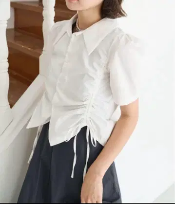 UNE 맨션