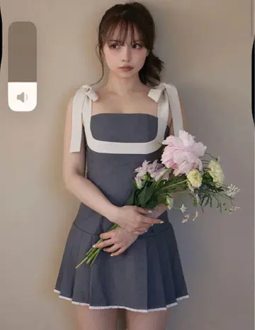 앤드메리 추추 플리츠 리본 드레스