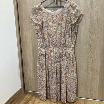꽃무늬 M 사이즈 원피스
