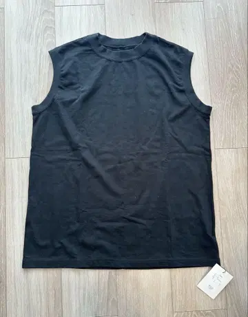택 포함 machatt 슬리브리스 탑