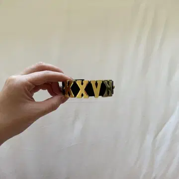 쿠다 쿠미 KXVK 팔찌