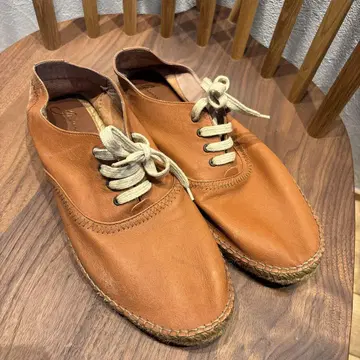 브라운 가죽 레이스업 슈즈