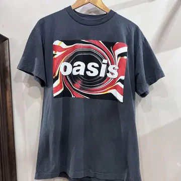 428 L oasis 다크 그레이 티셔츠