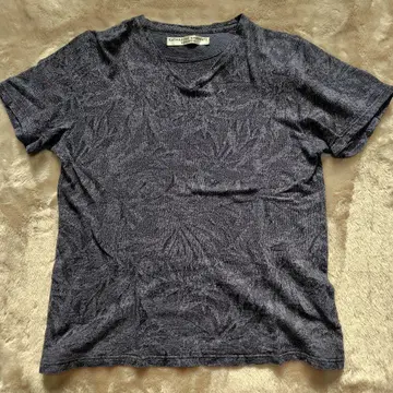 KATHERINE HAMNETT V넥 티셔츠 sizeS
