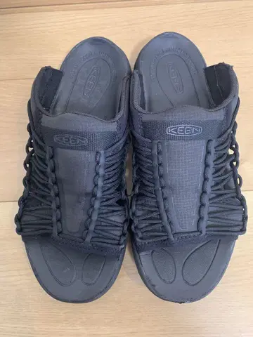 KEEN 킨 UNEEK SNK SLIDE 블랙 26cm