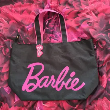 미사용 새상품 Barbie 빅 로고 토트백 대