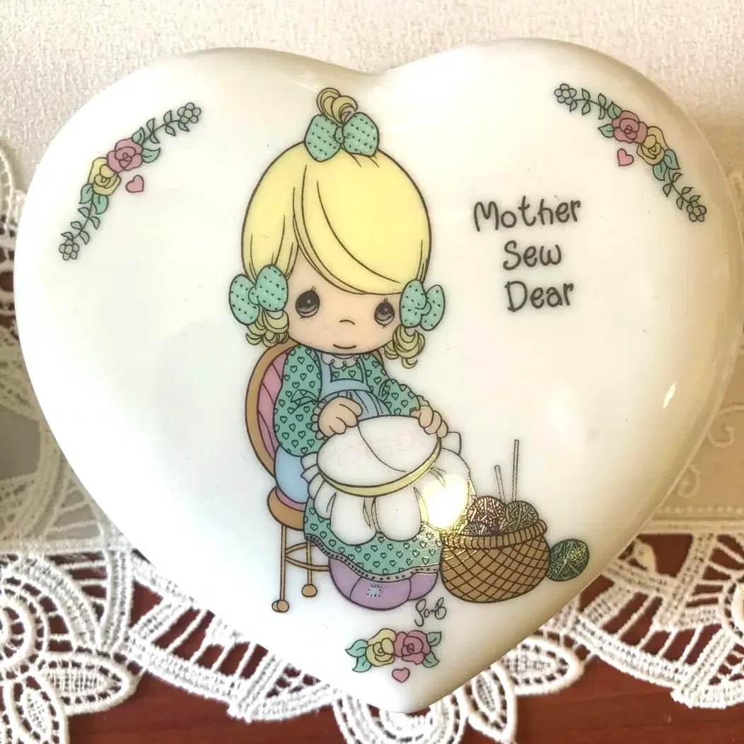 Precious Moment Embroidered Girl Jewelry Box #수놓다,#프레셔스모