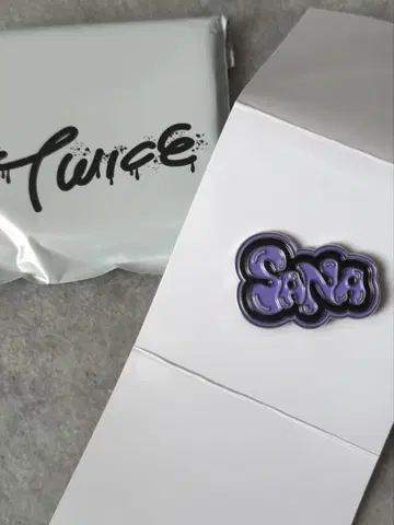 TWICE 팝업 랜덤 핀 배지 사나