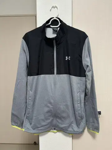 Under Armour MD 아우터 그레이/블랙