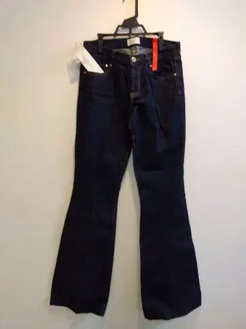다크 블루 데님 팬츠