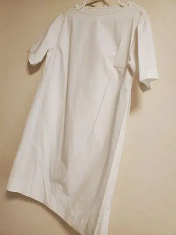 화이트 반팔 셔츠 원피스 플리츠