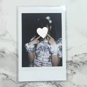 나라노 도카 폴라로이드