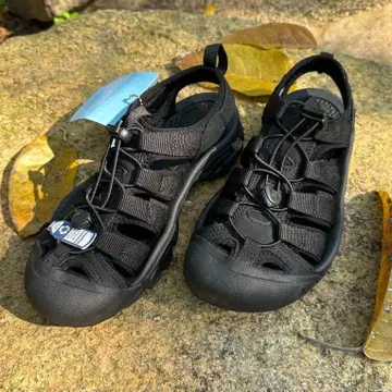 KEEN 23.5cm 블랙 스포츠 샌들
