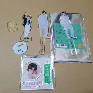 TXT 영준 사진 소품 아크릴 스탠드 사진 키링