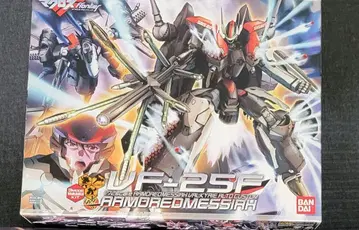 반다이 마크로스 F 1/72 VF-25F 아머드 메시아 알토 기