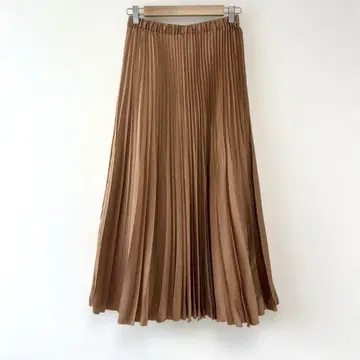 유나이티드 애로우즈 그린 라벨 릴랙싱 새틴 플리츠 스커트 인기
