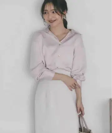 la biutique bonbon 미인처럼 보이는 새틴 셔츠 핑크 완판템