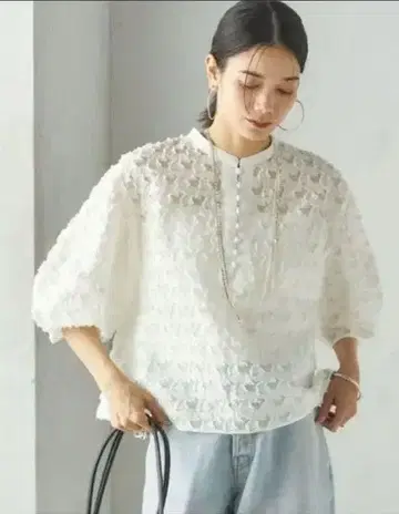 SHIPS 화이트 자카드 블라우스