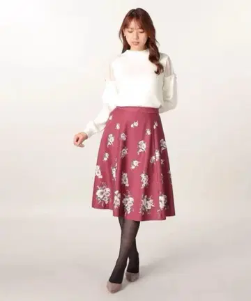 LAISSE PASSE 플레어 스커트