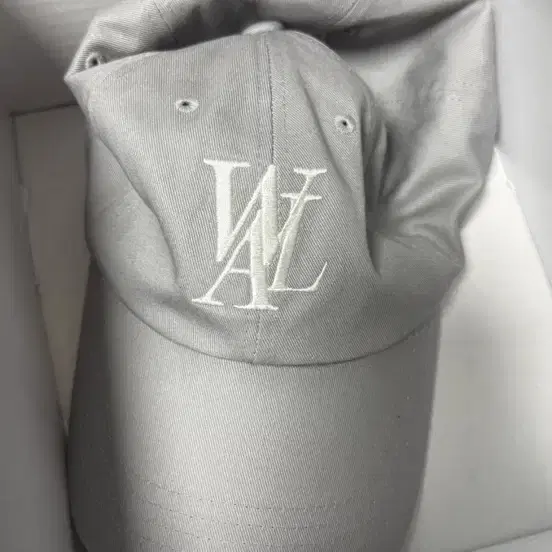 WOOALONG | 우알롱 Wooalong Signature Ball Cap Dust Gray s on
