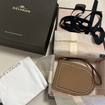 거의 새상품 델보 delvaux 프래그먼트 케이스