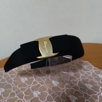 페라가모 머리띠