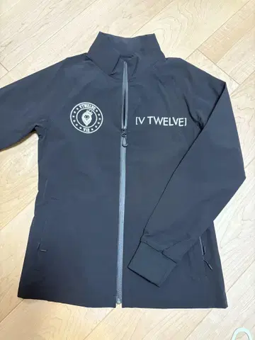 V12 자켓