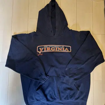 THE UNIVERSITY OF VIRGINIA 후드 부착 맨투맨