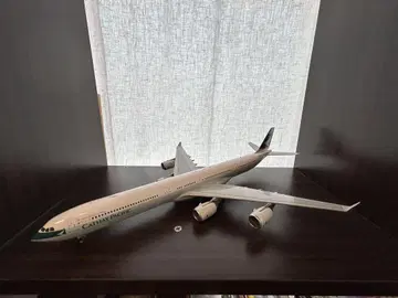 JC WINGS 캐세이퍼시픽 A340-600 1/200