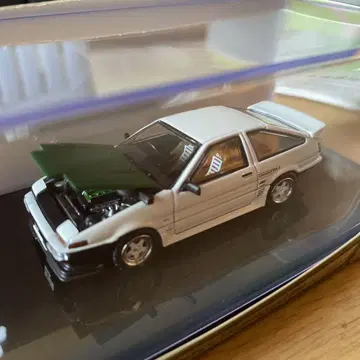 도요타 스프린터 트레노 (AE86) 미니카  츠치야 케이이치 1/64