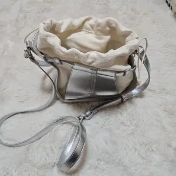 실버 복조리 숄더백