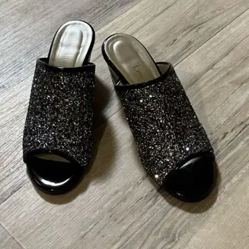이나바 t.inaba 오픈토 웨지 샌들