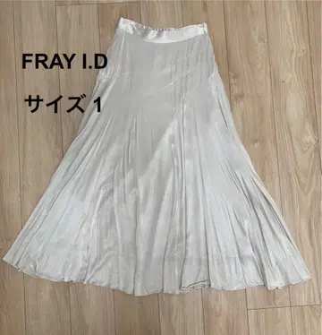 프레이 아이디 화이트 새틴 플레어 스커트 사이즈 1 FRAY I.D