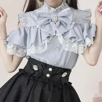 palelfy 팔루엘피 어깨가 드러난 프릴 리본 블라우스