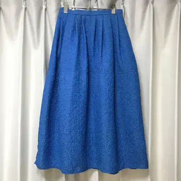 LE CIEL BLEU 텍스처 플레어 스커트