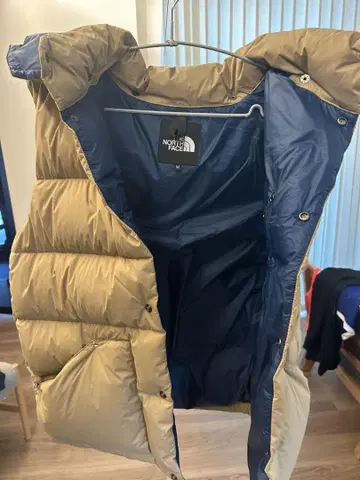 THE NORTH FACE 후드 부착 다운 베스트 M 베이지