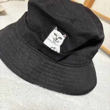 RIPNDIP 고양이 자수 버킷 햇 블랙