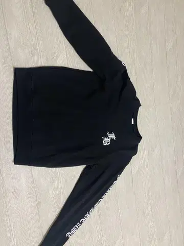 블랙 맨투맨 M