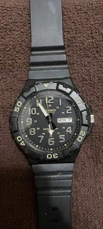 CASIO AW-210H 블랙 러버 벨트 빅 페이스