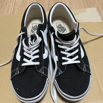 중고 Vans 블랙 스니커즈 27.0 cm
