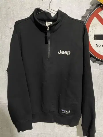 Jeep 블랙 맨투맨 트레이닝복