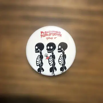 My girlfriend is PIZZA OF DEATH 캔뱃지
