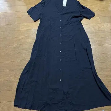 유니클로 V넥 플레어 원피스 새상품 블랙 3XL