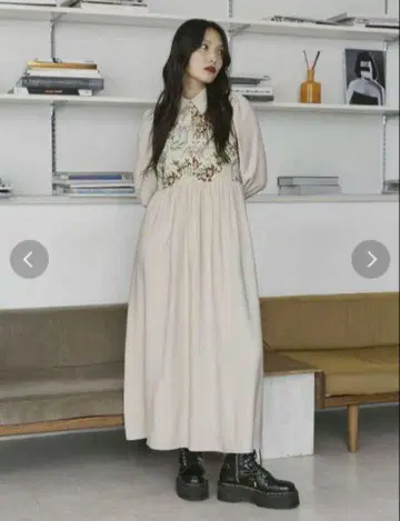 쥬에티 고블랑 차이나 원피스 베이지