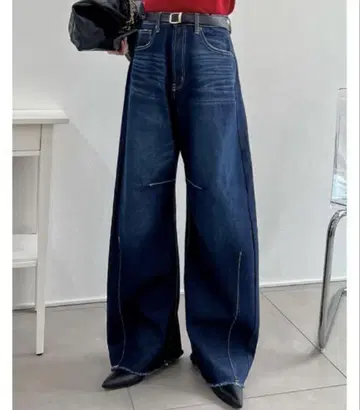 새상품 밑단 프린지 배럴 레그 데님 팬츠 여성용 리디 커브 팬츠 S