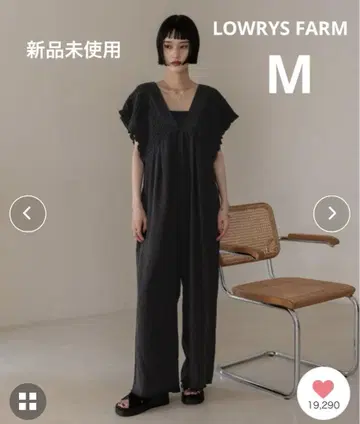 미사용 새상품 LOWRYSFARM 요류 셔링 살로펫 M 블랙
