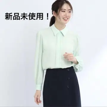 새상품! 카라 핀턱 블라우스 리플렉트