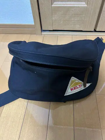 KELTY 바디백 블랙