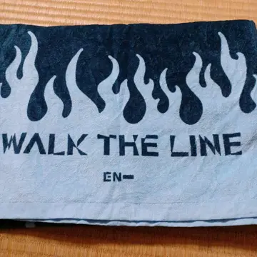 WALK THE LINE 후드 부착 타월 니키