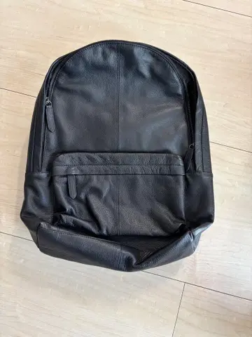 블랙 가죽 백팩
